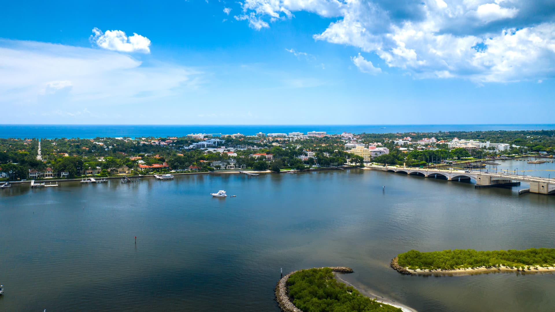 Properties For Sale in Lake Worth
